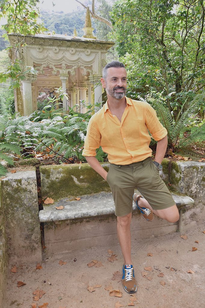 portugal sintra quinta regaleira moda masculina pantalon corto verde