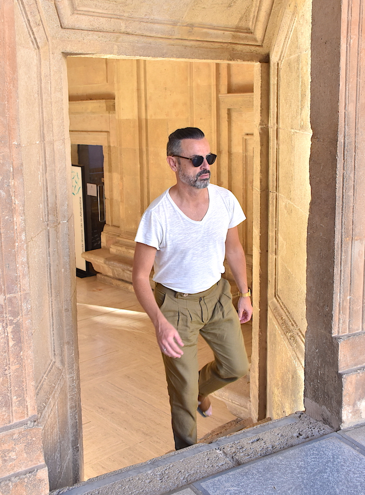 moda hombre verano pantalones lino camiseta pico sandalias