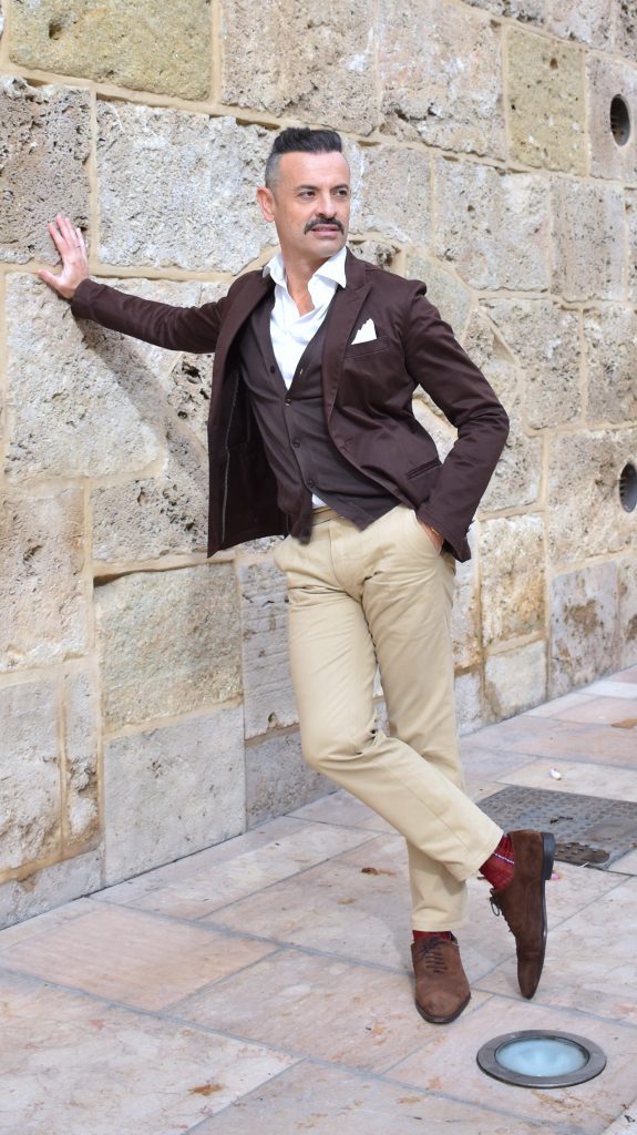 men outfit elegant brown cardigan blazer